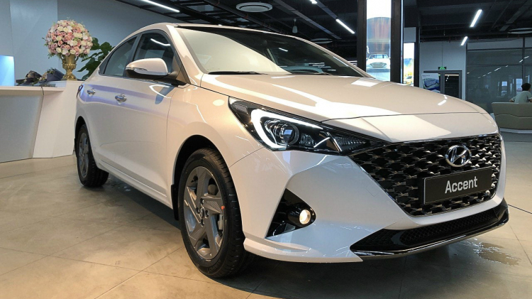 Hyundai Accent 2021 facelift bất ngờ lộ diện tại Việt Nam, sắp ra mắt để "đấu" Vios, City