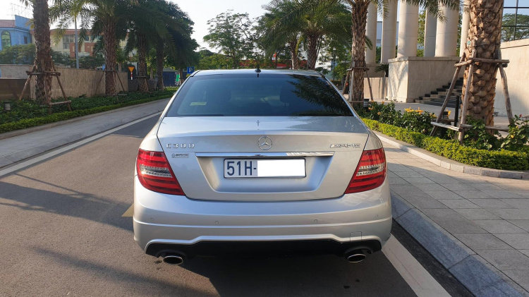 Mercedes-Benz C300 AMG đời 2013 ngang giá Elantra: Hấp dẫn nhưng không phải ai cũng dám chơi