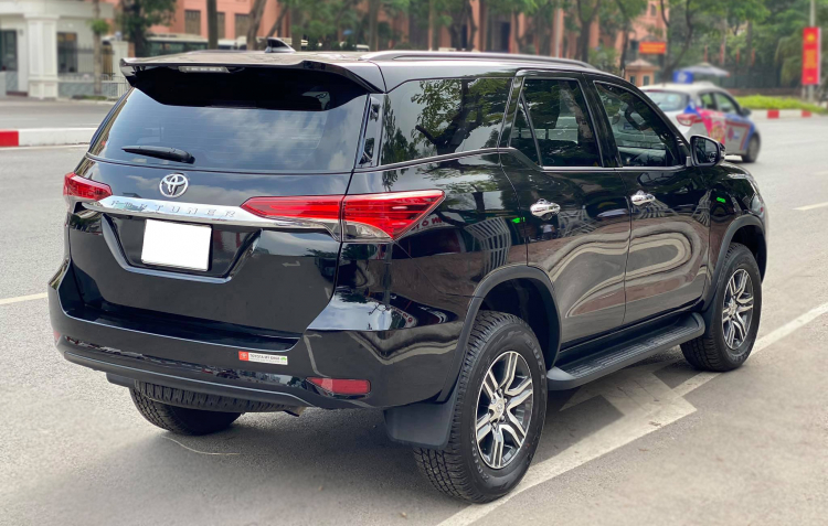 Toyota Fortuner 2021 đầu tiên lên sàn xe cũ tại Việt Nam: mức giá rao bán gây bất ngờ