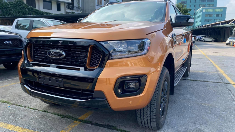 Ford Ranger Wildtrak và XLS 2021 về đại lý tại Việt Nam, sẵn sàng ra mắt