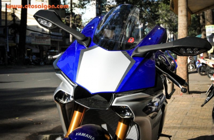 Ngắm Sportbike Yamaha R1 2015 vừa về Việt Nam