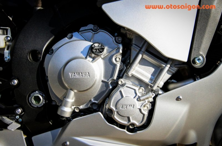 Ngắm Sportbike Yamaha R1 2015 vừa về Việt Nam