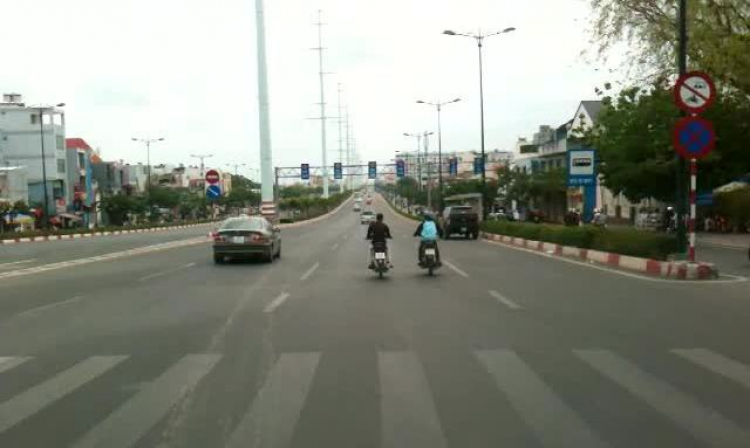 Em vừa bị xxx chăn gà Em vừa bị xxx chăn gà