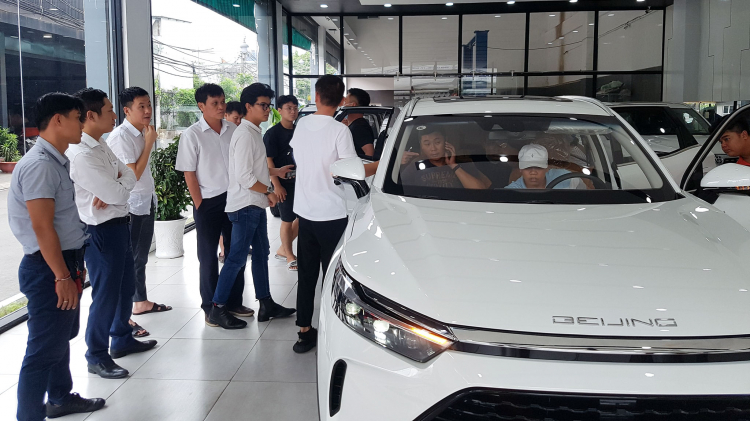 Xe ô tô Trung Quốc: Hào nhoáng tại thị trường Việt nhưng ế ẩm ở nội địa Xe ô tô Trung Quốc: Hào nhoáng tại thị trường Việt nhưng ế ẩm ở nội địa