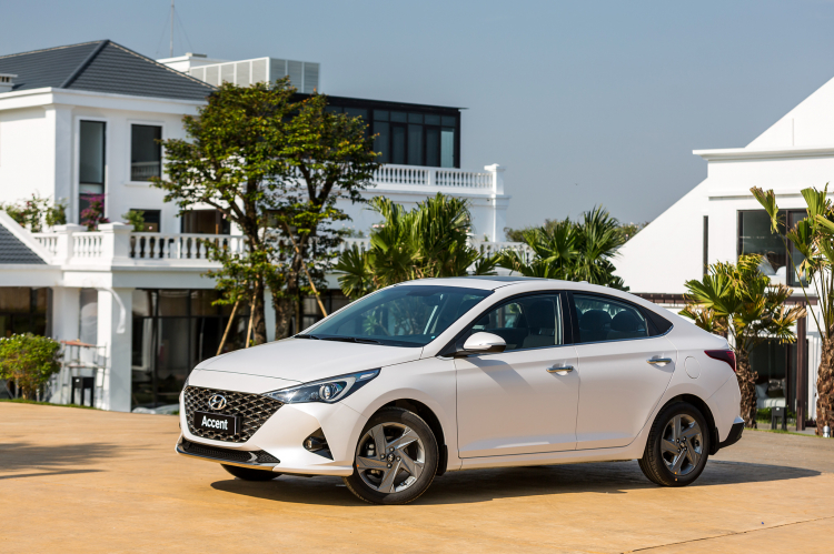 Giá lăn bánh Hyundai Accent 2021 chỉ từ 500 triệu đồng: Vios, City phải dè chừng