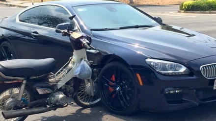 BMW vs Honda Dream.jpg