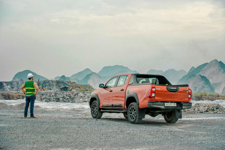 Toyota Hilux 2020: đổi mới hợp thời