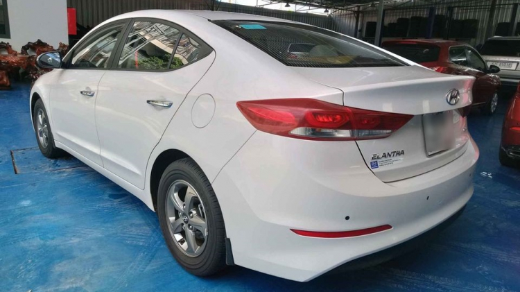 Lỗi đèn phanh Hyundai Elantra 2016