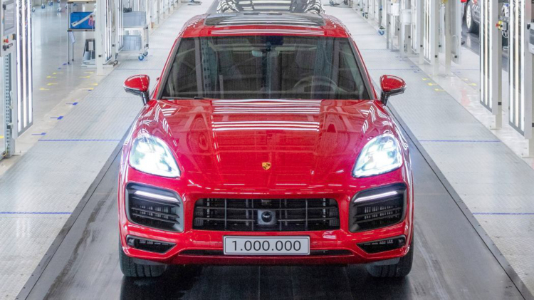 Porsche cán mốc 1 triệu xe SUV Cayenne sau 18 năm