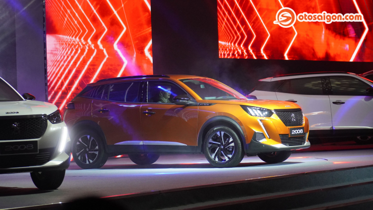 Peugeot 2008 ra mắt khách hàng Việt: giá từ 739 triệu đồng, phân khúc CUV cỡ B thêm sôi động