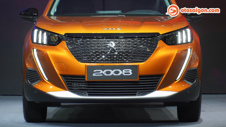 Peugeot 2008 ra mắt khách hàng Việt: giá từ 739 triệu đồng, phân khúc CUV cỡ B thêm sôi động