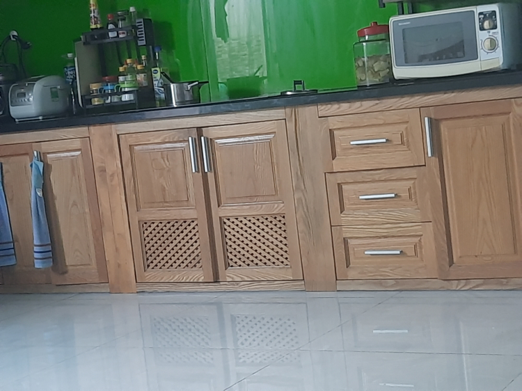 Tư vấn làm kệ bếp. Tư vấn làm kệ bếp.