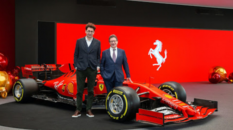 CEO của Ferrari từ chức sau khi nhiễm Covid-19