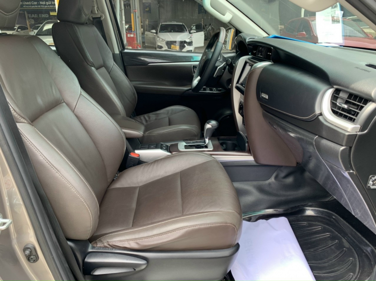 Bán gấp chiếc fortuner 2019 AT máy dầu