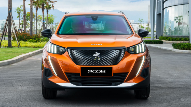 So sánh Kia Seltos và Peugeot 2008 bản full trang bị: chênh 100 triệu đồng chọn CUV đô thị Hàn hay Pháp?