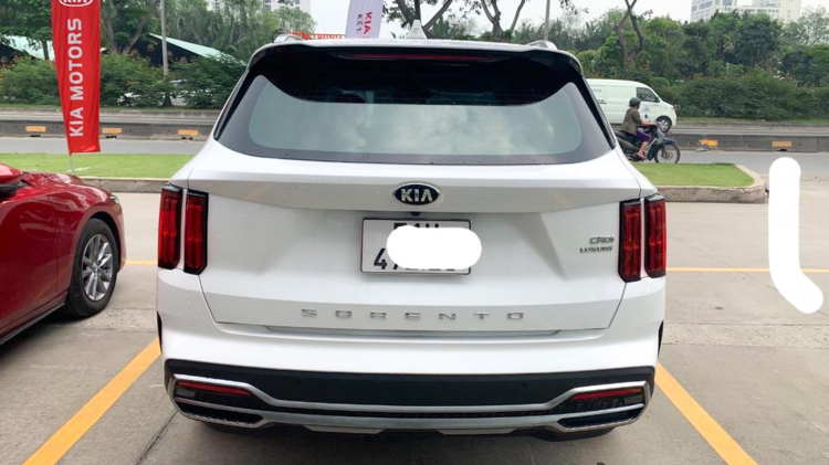 Kia Sorento 2021 đầu tiên lên sàn xe cũ tại Việt Nam: mức giá rao bán gây bất ngờ