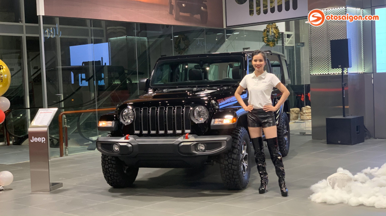 Khai trương showroom Jeep đầu tiên tại Việt Nam và công bố giá bán của mẫu Wrangler và Gladiator