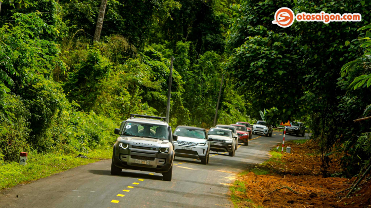 Ký sự hành trình "lên rừng, xuống biển" cùng những chiếc SUV sang Land Rover Experience Tour 2020