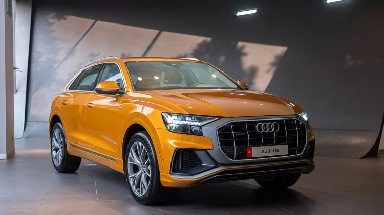 Audi Q8 bắt đầu đến tay khách hàng Việt: số xe nhập về không đủ giao và đã "cháy" hàng
