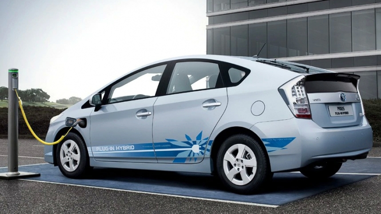 Chủ tịch Toyota: Đi xe điện chưa chắc là bảo vệ môi trường