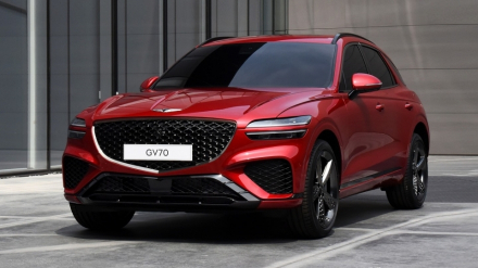 Genesis GV70 (1).jpg