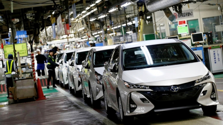 Nhật Bản muốn cấm xe chạy xăng, dầu vào năm 2035