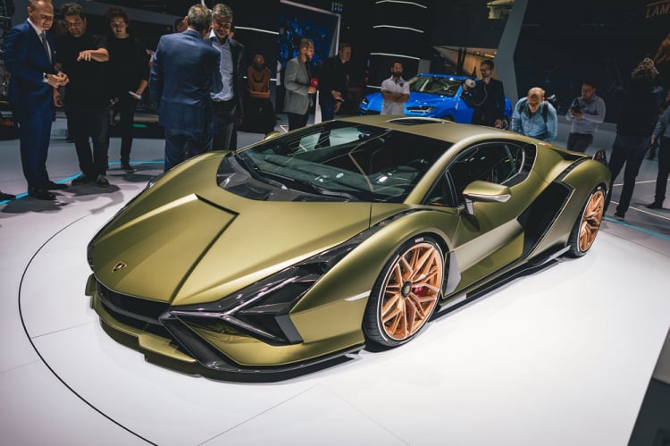 Siêu phẩm Lamborghini Sian lần đầu lộ diện ngoài đời thực, giá hơn 76 tỷ đồng