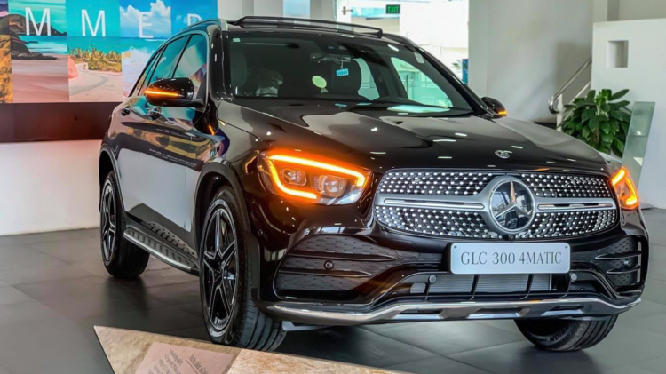 Mercedes-Benz Việt Nam tăng giá loạt xe sang, GLC 300 tăng tới 100 triệu đồng