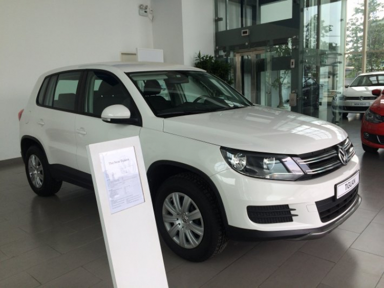 Xin tư vấn: CRV, CX5 hay...? Xin tư vấn: CRV, CX5 hay...?