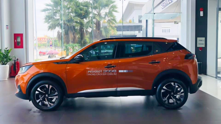 Cận cảnh Peugeot 2008 vừa về đại lý: có đáng mua với giá 829 triệu đồng?