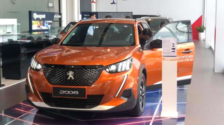 Cận cảnh Peugeot 2008 vừa về đại lý: có đáng mua với giá 829 triệu đồng?