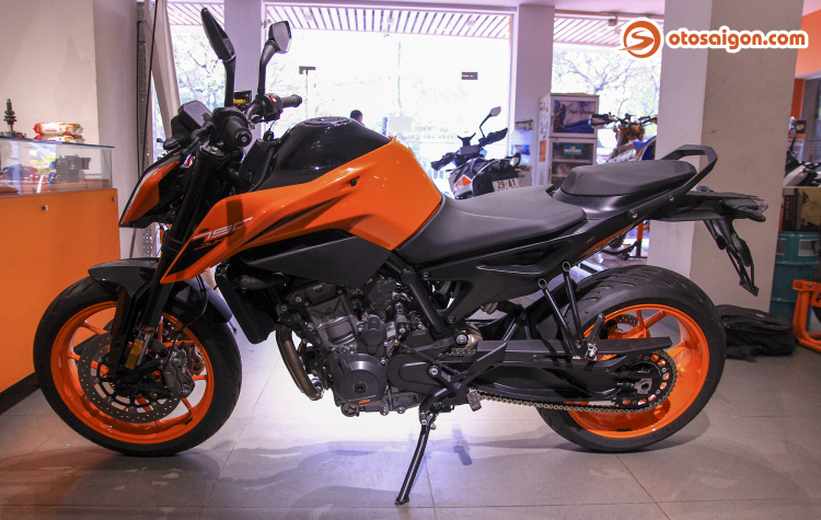 KTM 790 Duke giá 340 triệu đồng: động cơ mới, có sẵn quickshift, trợ lực tay lái