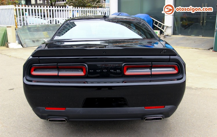 Chi tiết Dodge Challenger 2020 tại Việt Nam: hoài cổ và khác biệt