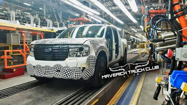 Bán tải Ford Maverick 2022 rò rỉ hình ảnh tại nhà máy, chờ ngày ra mắt chính thức
