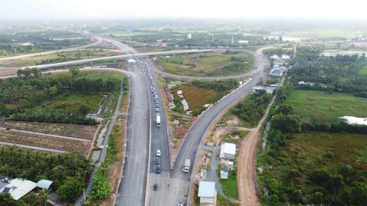 4 dự án chống kẹt xe đường về miền Tây dịp Tết
