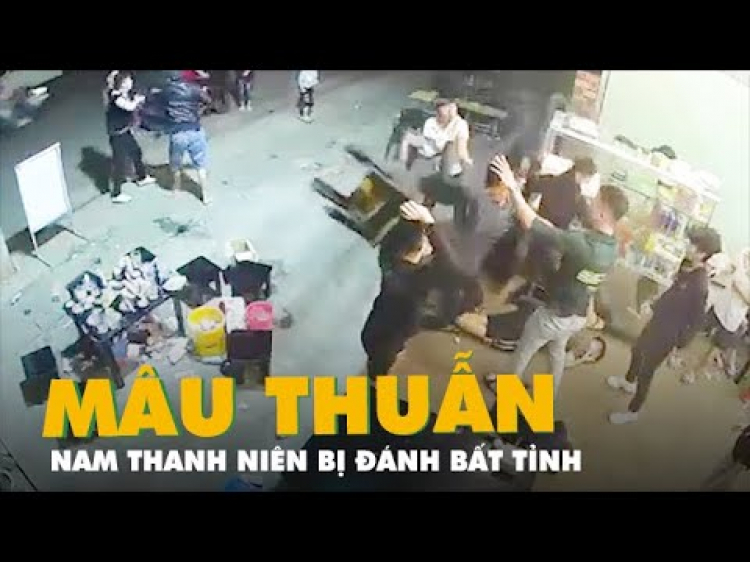 Nhóm thanh niên hung hãn ở quán nhậu, lấy ghế đập đầu nạn nhân khi đã bất tỉnh