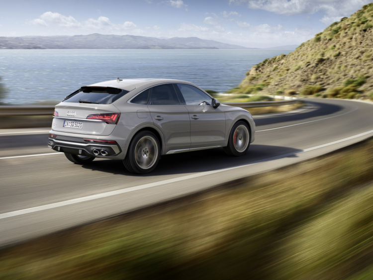 Audi Q5 Sportback 2021 báo giá từ 48.895 USD tại Mỹ: quyết đấu Mercedes GLC Coupe và BMW X4