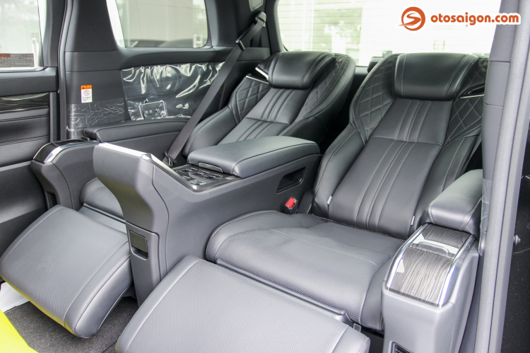 Bộ đôi MPV cao cấp Lexus LM300h 2021 hơn 16 tỷ đồng tại Việt Nam Bộ đôi MPV cao cấp Lexus LM300h 2021 hơn 16 tỷ đồng tại Việt Nam