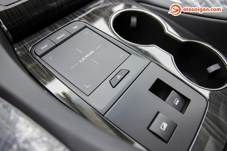 Bộ đôi MPV cao cấp Lexus LM300h 2021 hơn 16 tỷ đồng tại Việt Nam Bộ đôi MPV cao cấp Lexus LM300h 2021 hơn 16 tỷ đồng tại Việt Nam