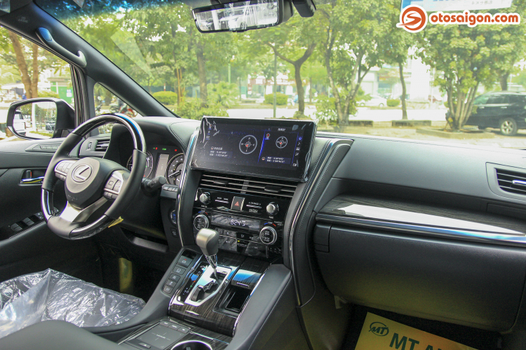 Bộ đôi MPV cao cấp Lexus LM300h 2021 hơn 16 tỷ đồng tại Việt Nam Bộ đôi MPV cao cấp Lexus LM300h 2021 hơn 16 tỷ đồng tại Việt Nam