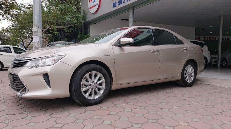 Camry 2.0E 2015, Vàng cát - Hà Nội, Giá rẻ dịp sát tết