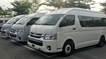 toyota-hiace-16-cho-800x500.jpg