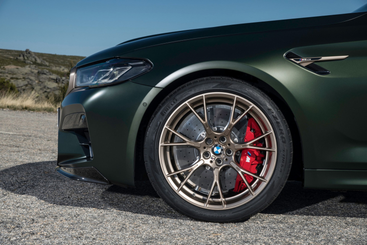 BMW M5 CS 2021 trình làng: mạnh 627 mã lực, tăng tốc lên 100km/h chỉ trong 3 giây