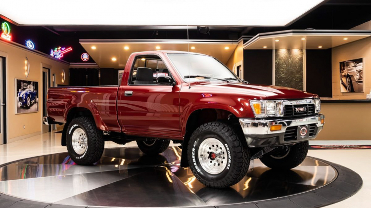 “Xe cọp” Toyota Hilux đời 1991 có giá 44.900 USD tại Mỹ “Xe cọp” Toyota Hilux đời 1991 có giá 44.900 USD tại Mỹ