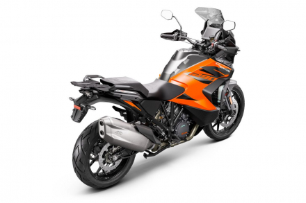 2021-KTM-1290-SUper-Adventure-s-13.jpg