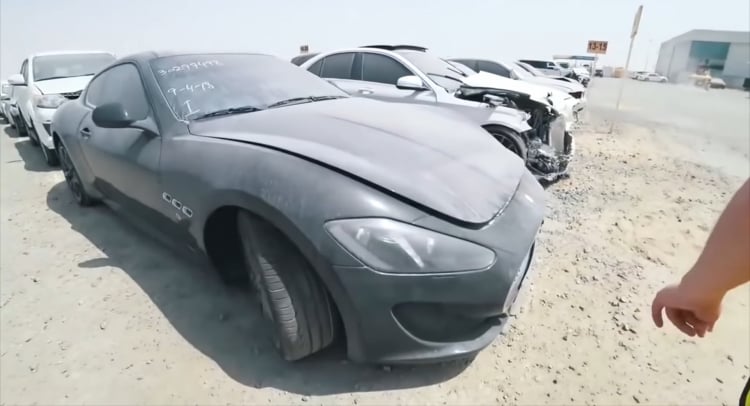 Tại sao những chiếc siêu xe lại bị "bỏ quên" ở Dubai