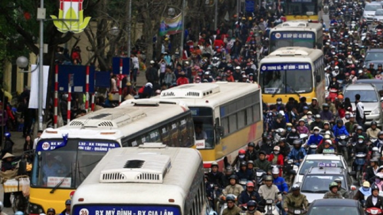 "Nhất xe buýt, nhì taxi"