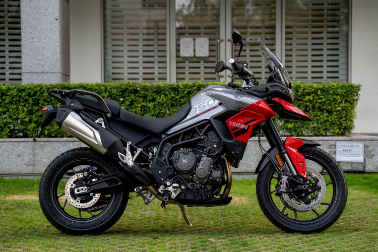 Honda NC750X 2021: mô tô phượt 745 cc, 2 tuỳ chọn hộp số