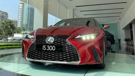 otosaigon_LEXUS IS -1.jpg