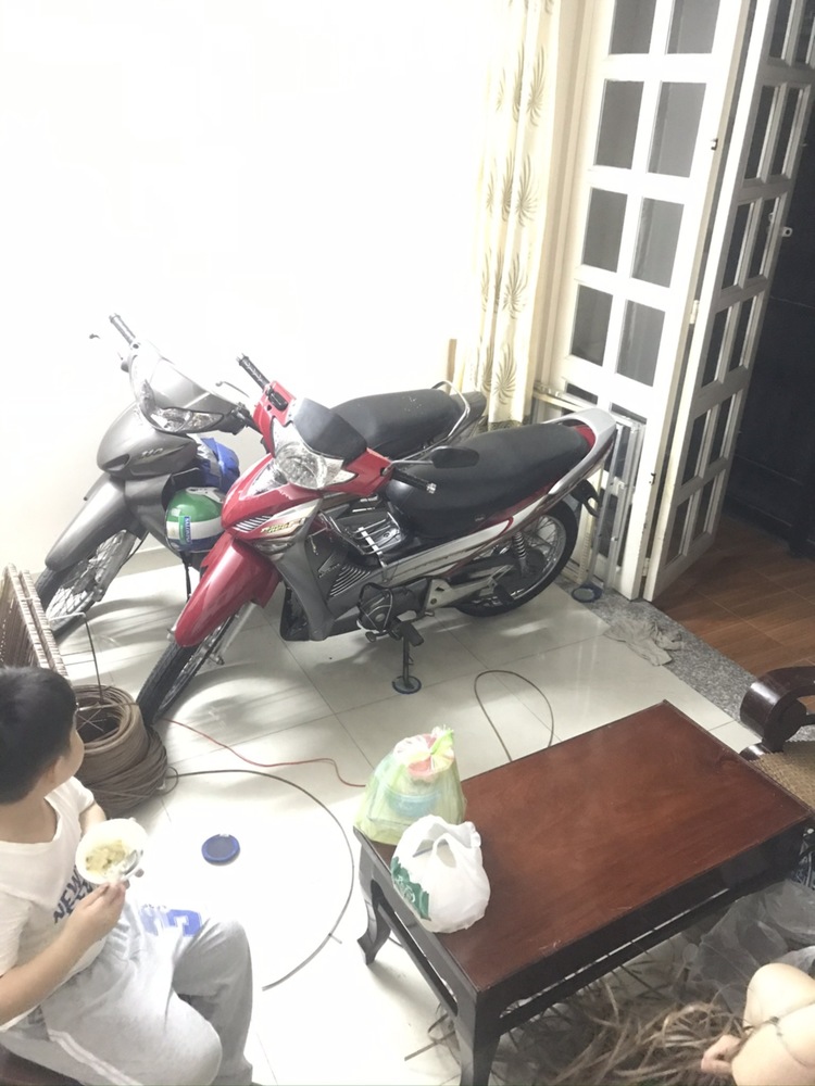 E cần tìm bác nghip mua bán xe máy cũ E cần tìm bác nghip mua bán xe máy cũ